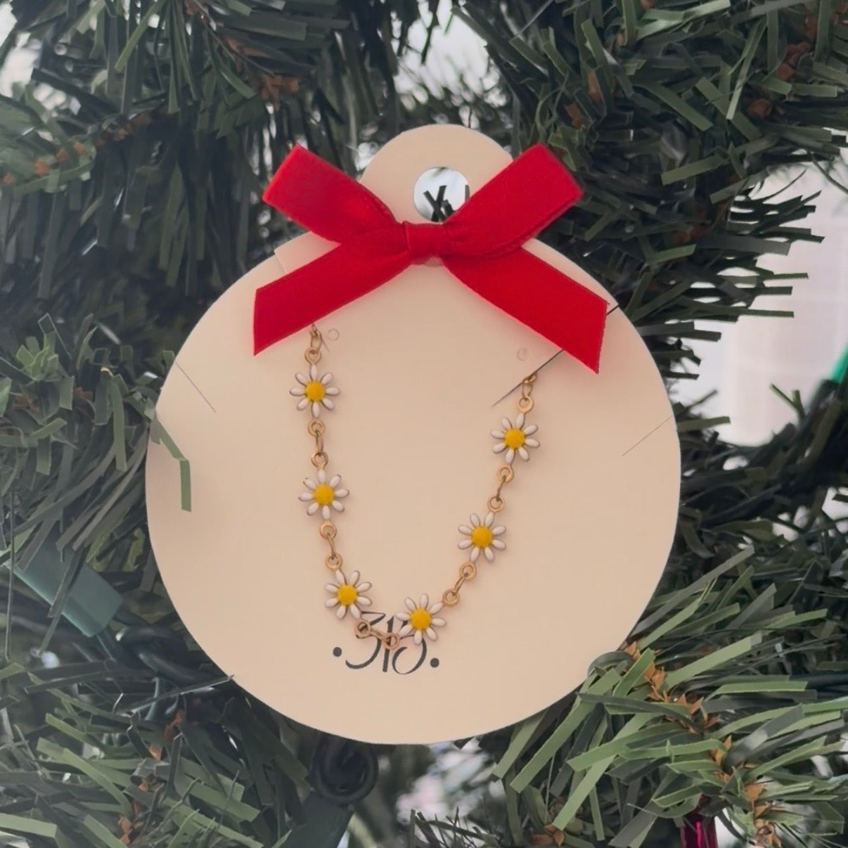 Daisy Necklace