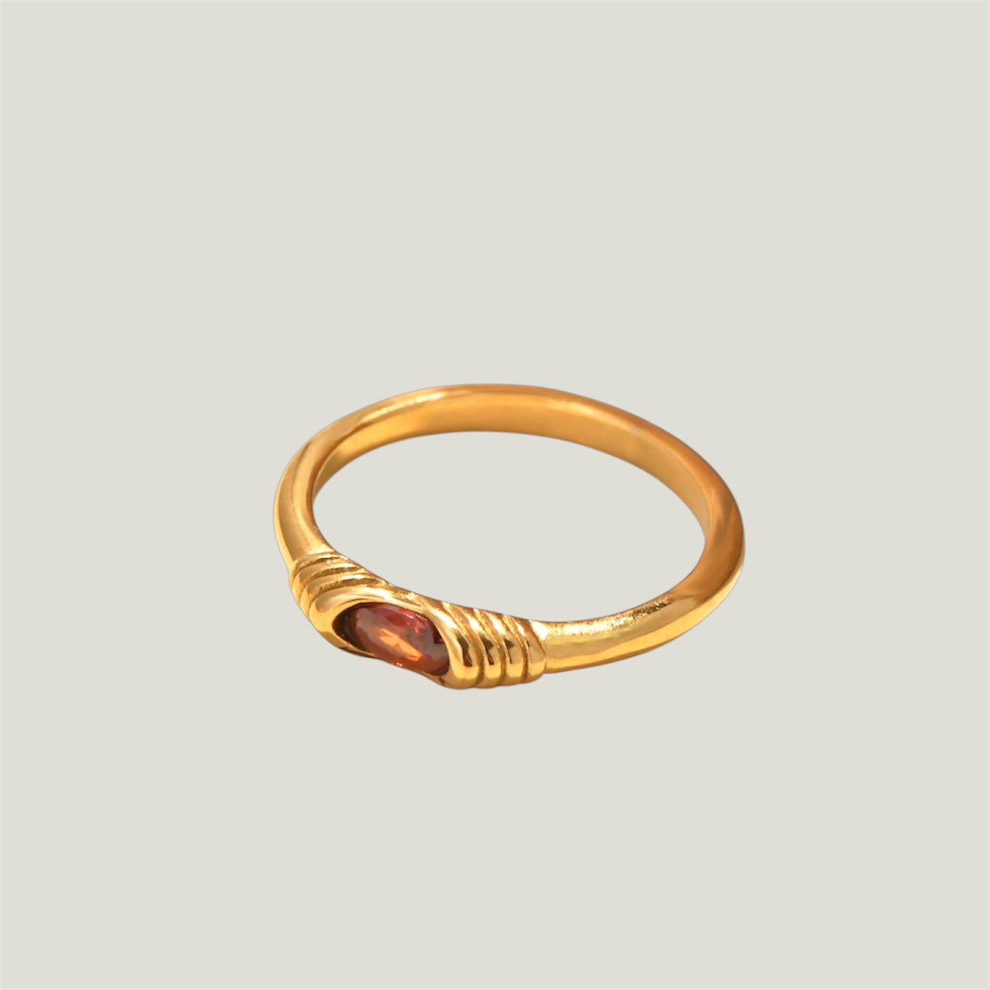 Hera Ring
