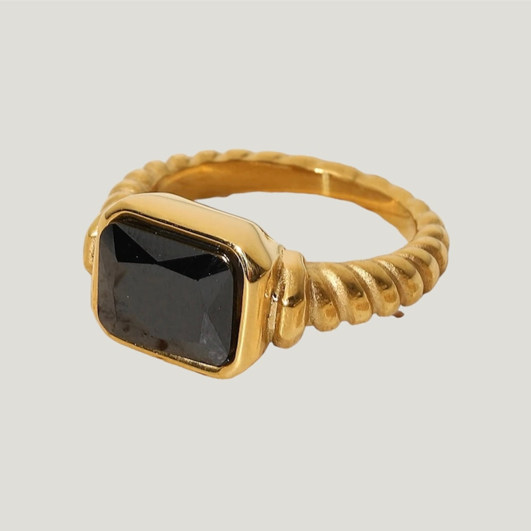 Blackie Ring