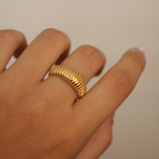 Croissant Ring