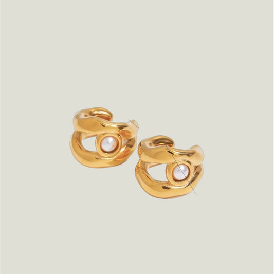 Chunky Pearl Ear Cuff