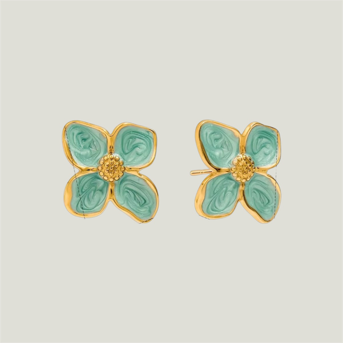 Cleo Stud Earrings